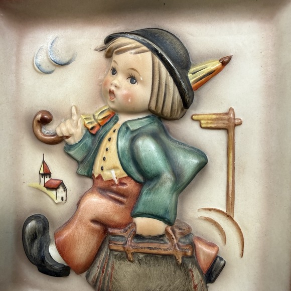 Vintage Goebel Hummel "Merry Wanderer" Wall Plaque Hanging #92 Home Decor - Picture 2 of 7